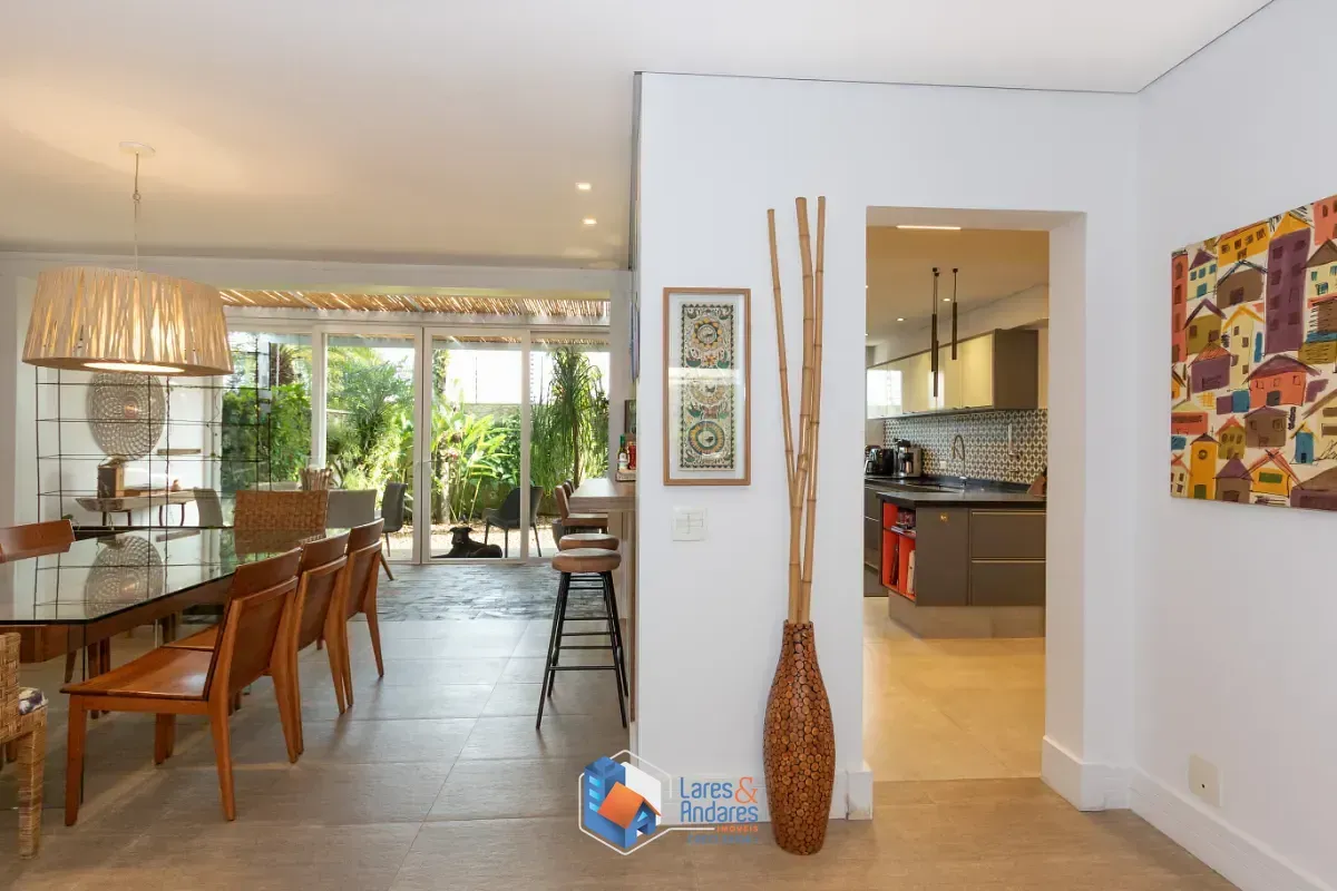 Imagem Casa no condomínio Las Cumbres para venda com 4 quartos, sendo 4 suítes, 513m²
