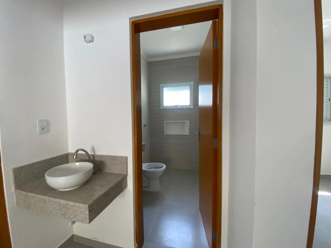 Imagem LINDA CASA COM PISCINA A VENDA NO JD SÃO FERNANDO
