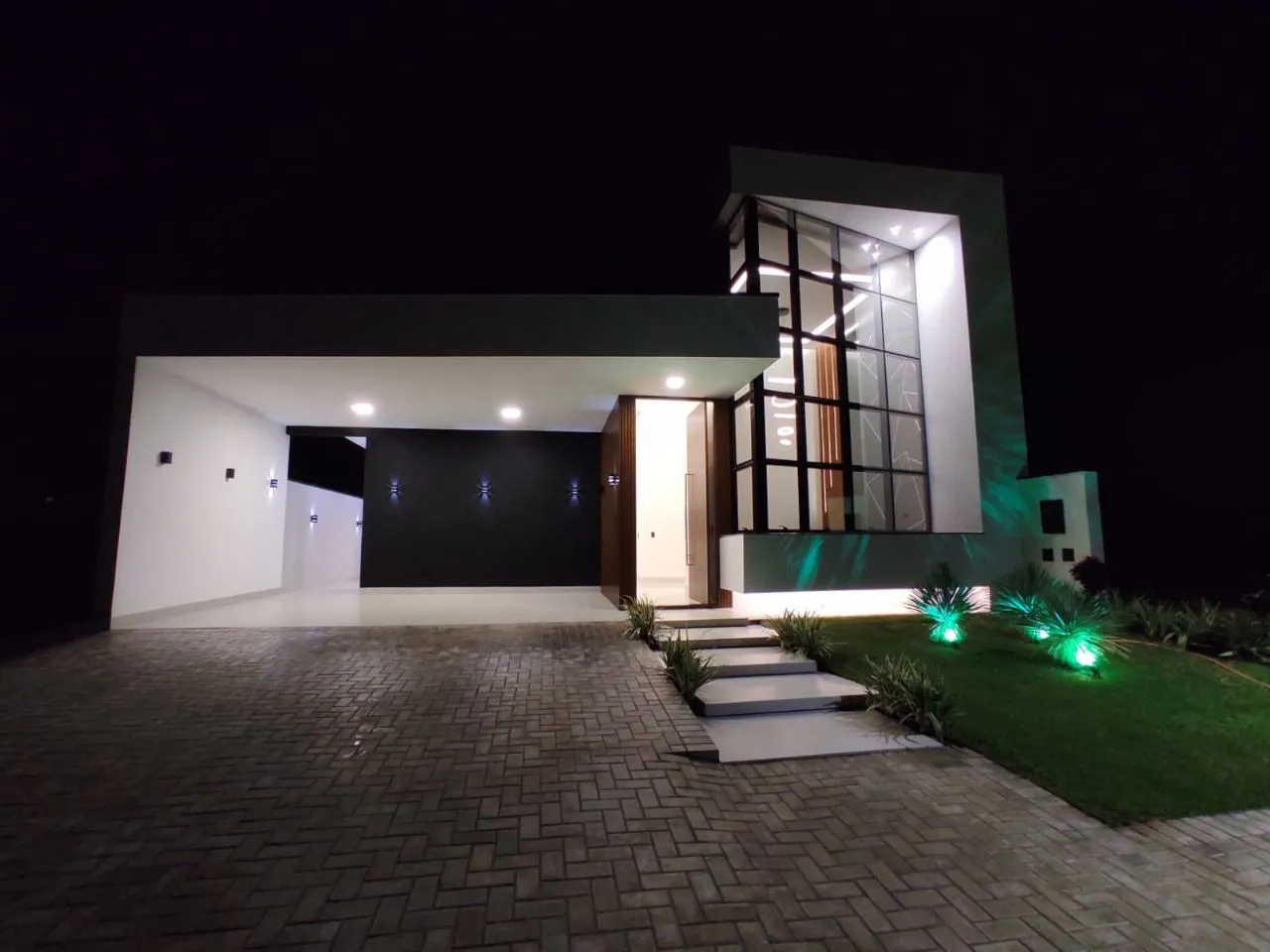 Imagem Casa 240m Umuarama-PR 150