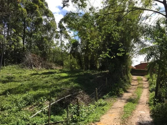 Imagem Terreno de 3.013 m² com vista para a Lagoa na Praia da Ferrugem, Garopaba-SC