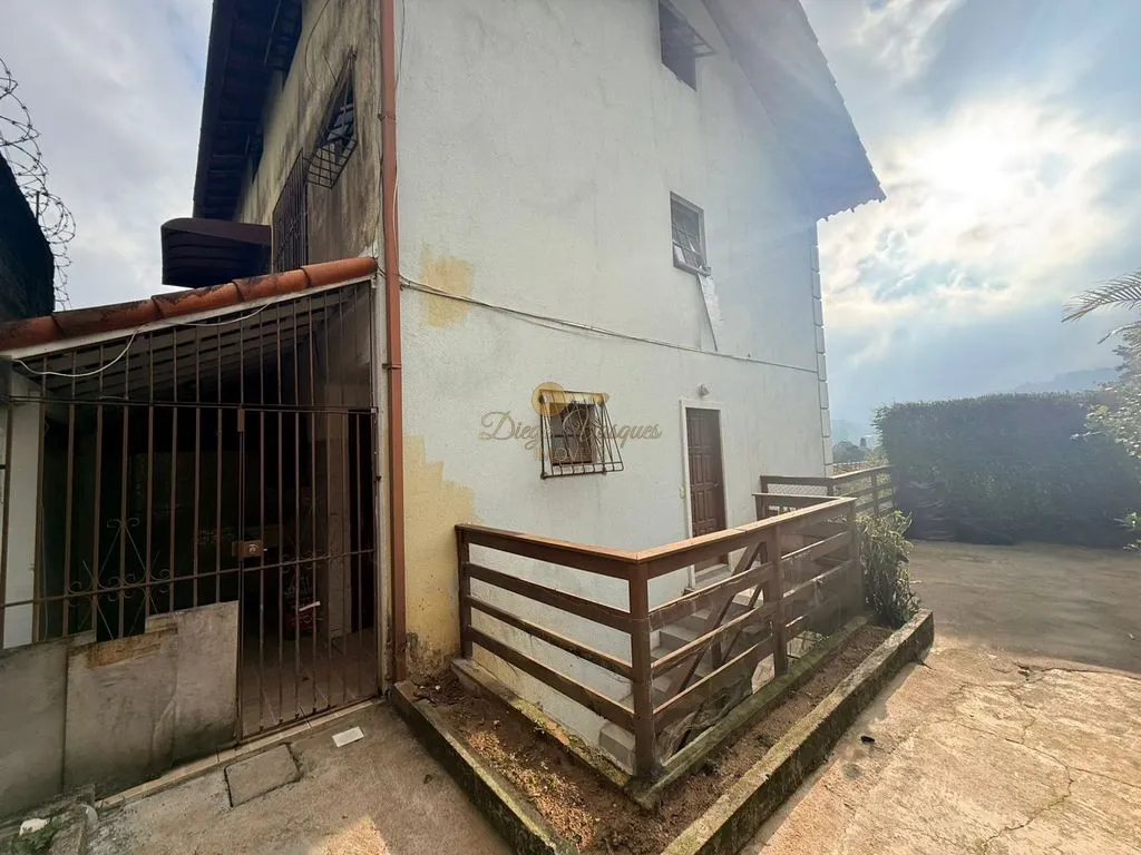 Imagem Casa em Condomínio para Venda em Teresópolis / RJ no bairro Bom Retiro
