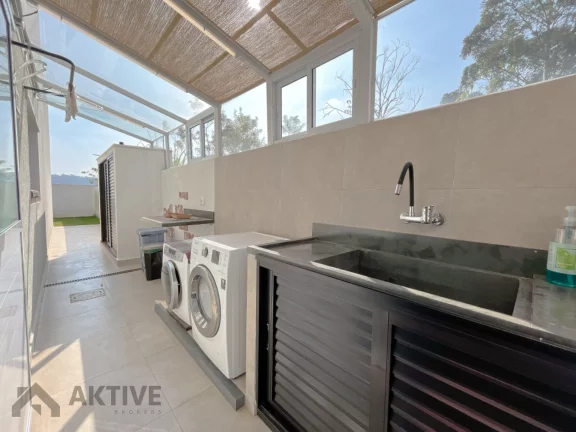 Imagem Casa de Condomínio em Tamboré - Santana de Parnaíba, SP
