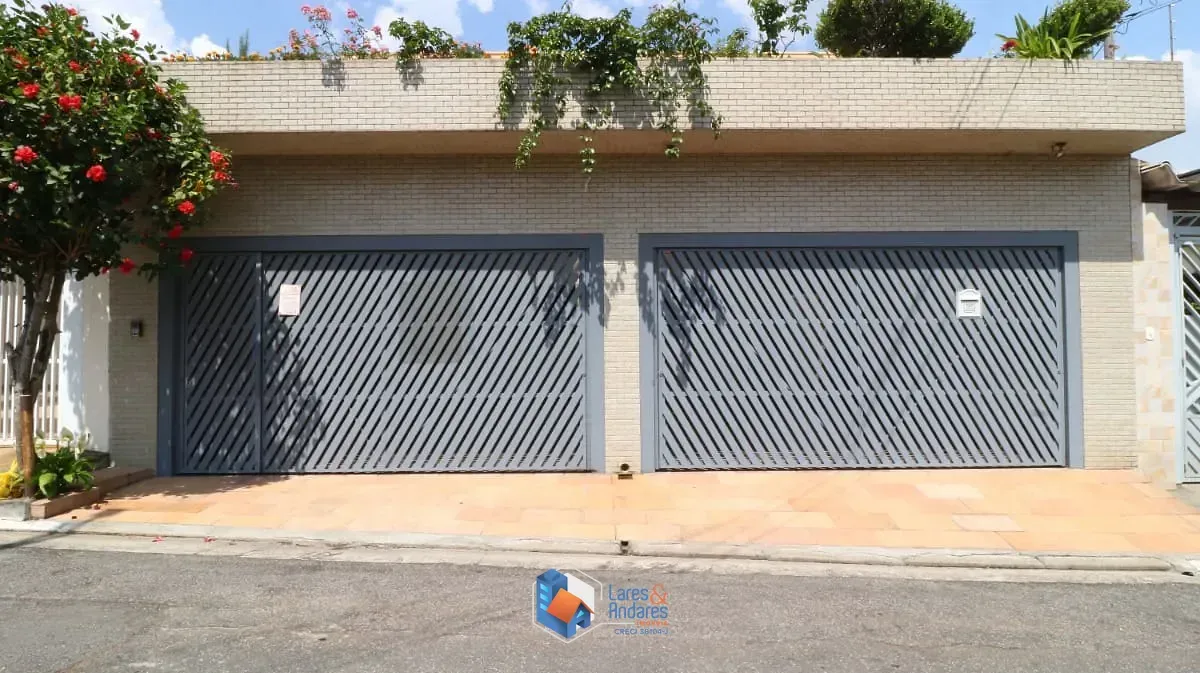 Foto do imóvel Sobrado para venda em Santo Amaro com 3 quartos, sendo 3 suítes, 283.79m² em Rua Canto e Melo