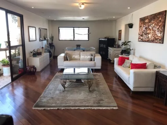 Imagem Apartamento em Moema, São Paulo-SP: 4 quartos, 4 suítes, 6 banheiros, 4 vagas, 358m². Venha conferir!