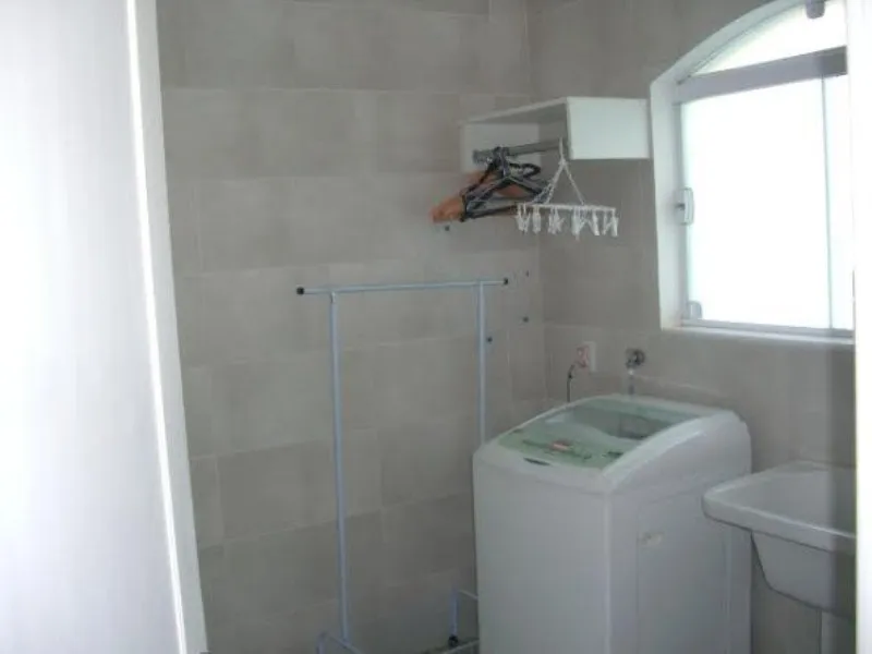 Imagem Espetacular chácara à venda em Valinhos-SP, bairro Joapiranga, com 3 quartos, 3 suítes, 2 salas, 6 banheiros, 8 vagas de garagem e 700m² de área.