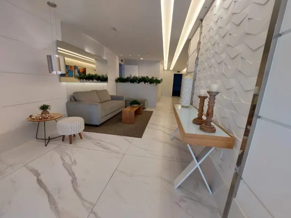 Imagem APARTAMENTO A VENDA COM 3 QUARTOS 1 SUÍTE E 2 VAGAS DE GARAGENS NA PRAIA