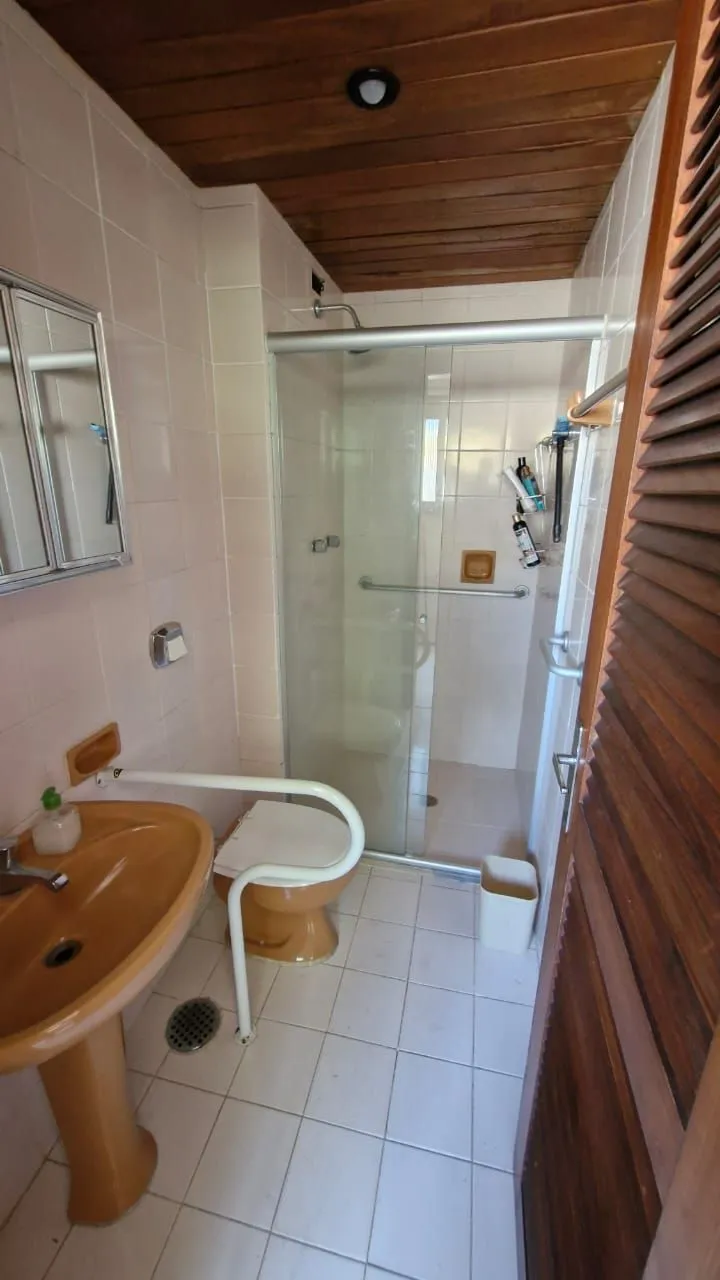 Imagem Apartamento na Av. Getulio Vargas com 3 dormitórios sendo uma suíte, 1 garagem