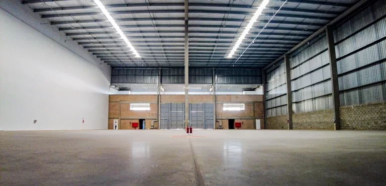 Foto do imóvel Galpão Comercial de Alto Padrão em Santa Júlia, Itupeva-SP: 2 banheiros, 6 vagas, 1.251,60 m² - Venda ou Locação!