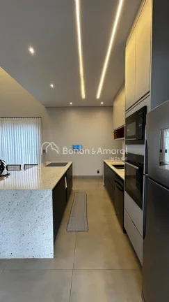 Imagem Esta casa térrea une modernidade, conforto e inovação em cada detalhe. Com 194 m² de área const...