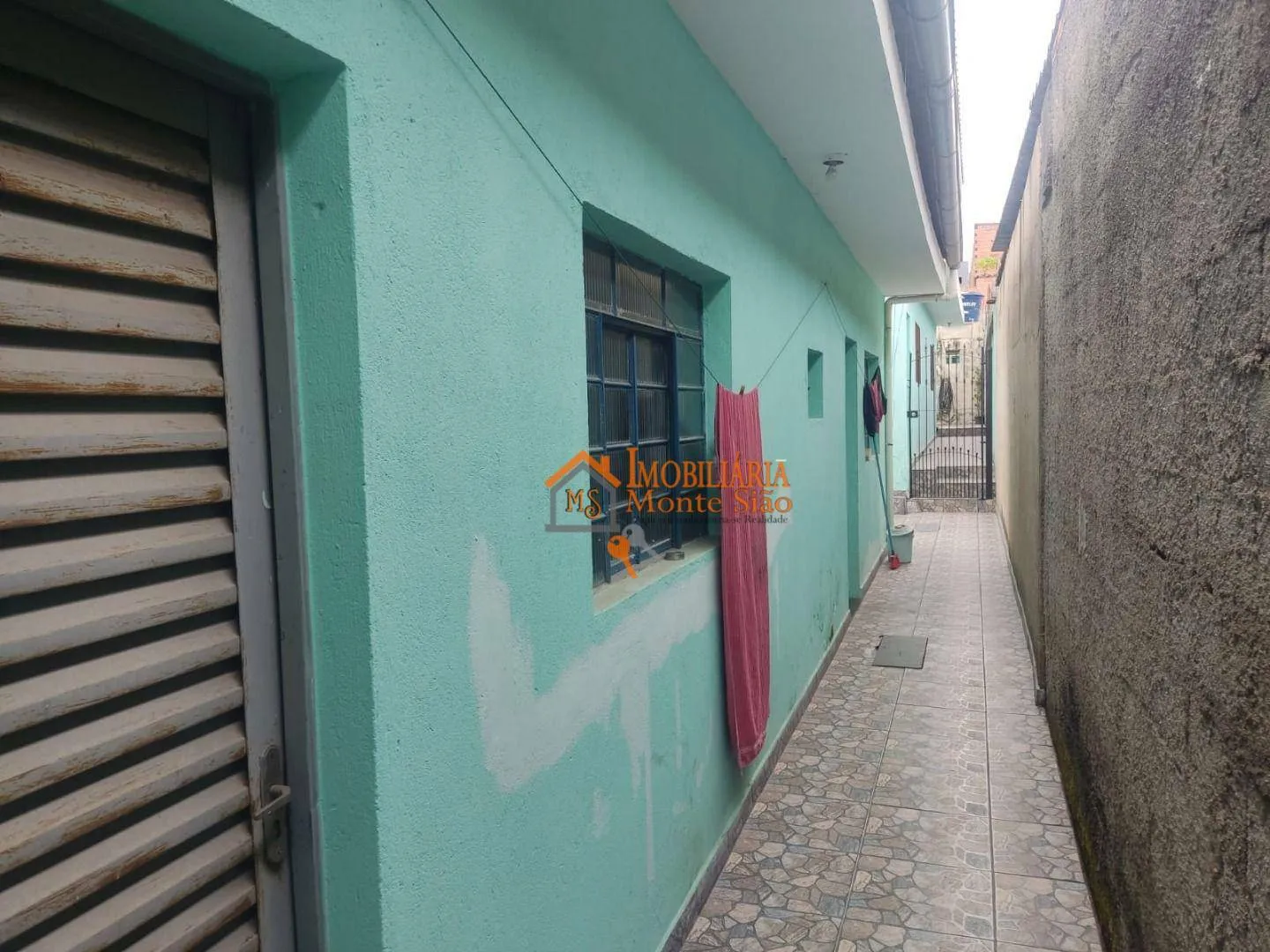 Imagem Sobrado com 4 dormitórios à venda, 150 m² por R$ 318.000,00 - Cidade Soberana - Guarulhos/SP