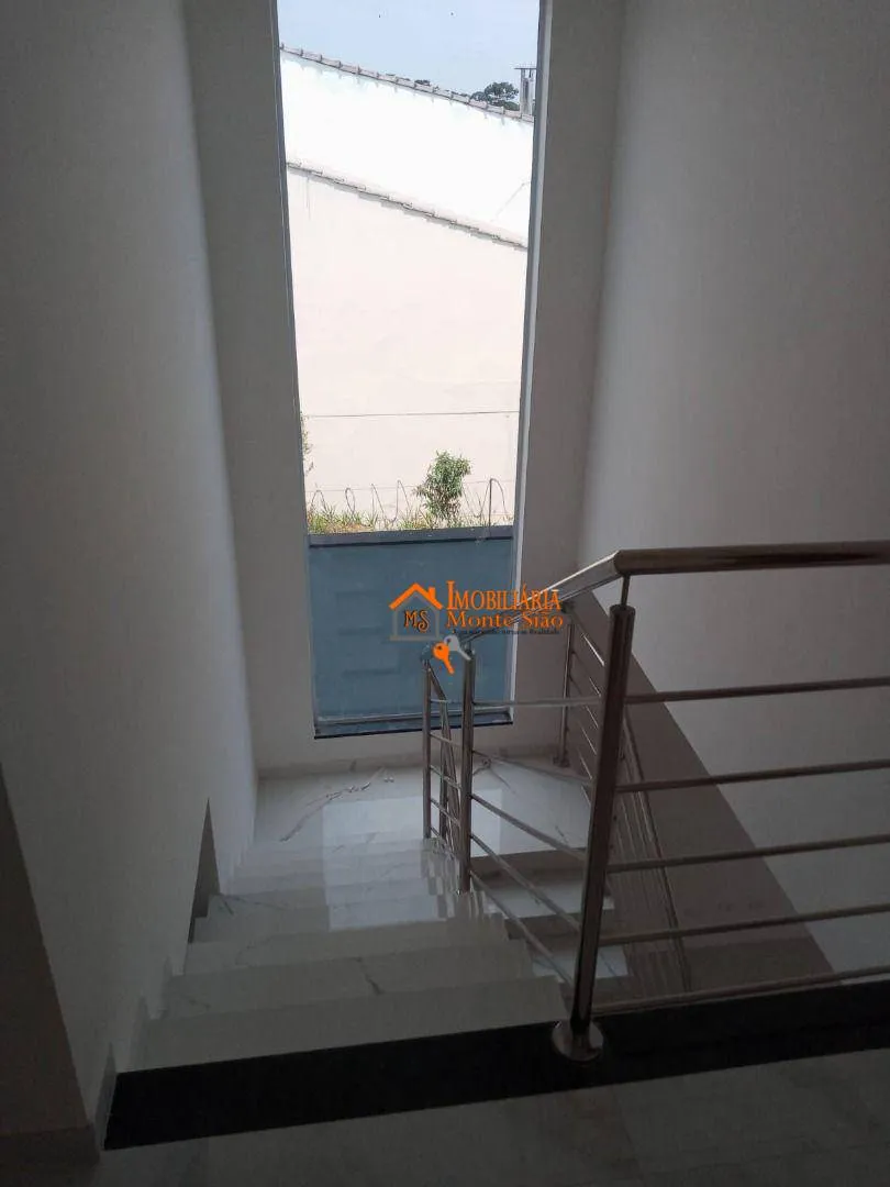 Imagem Sobrado à venda, 152 m² por R$ 859.999,00 - Carmela Três - Guarulhos/SP