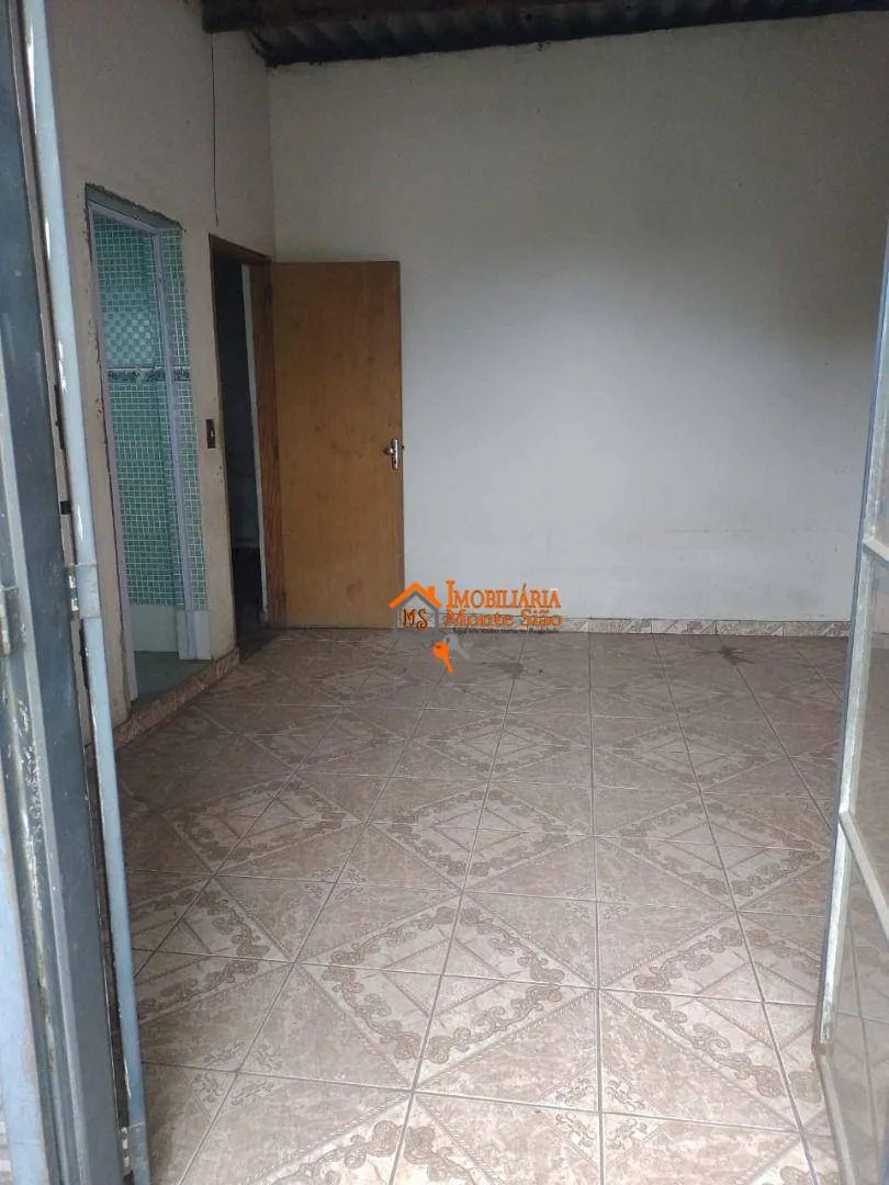 Imagem Casa com 6 dormitórios à venda, 200 m² por R$ 750.000,00 - Parque Continental II - Guarulhos/SP