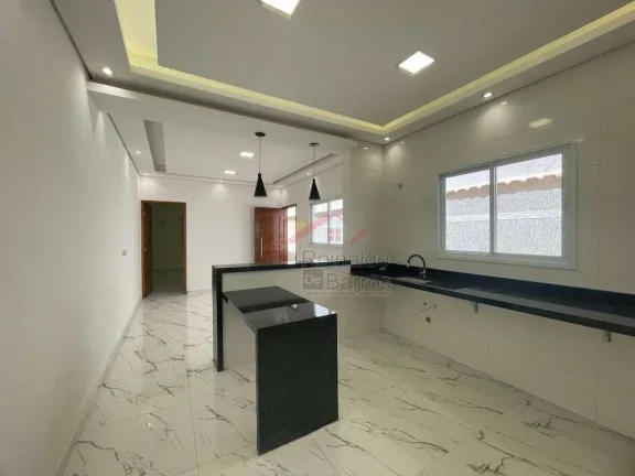 Imagem Casa para Venda em Itanhaém, Corumbá, 3 dormitórios, 2 suítes, 1 banheiro, 2 vagas