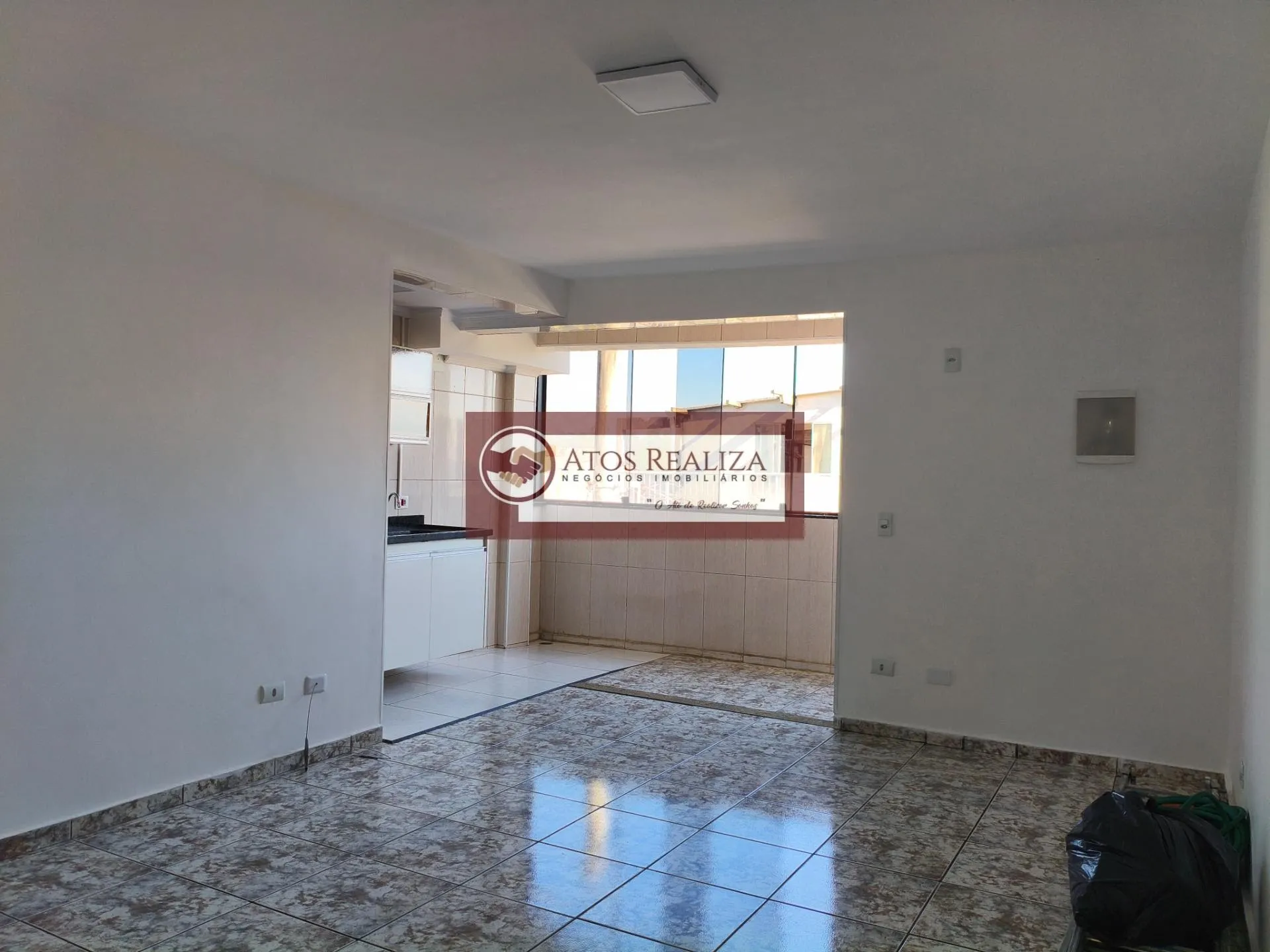 Imagem Prédio com Casas em Balneário São José - SP para Alugar