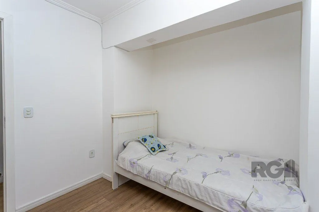 Imagem Casa no Jardim do Salso de 3 dormitórios pátio e piscina