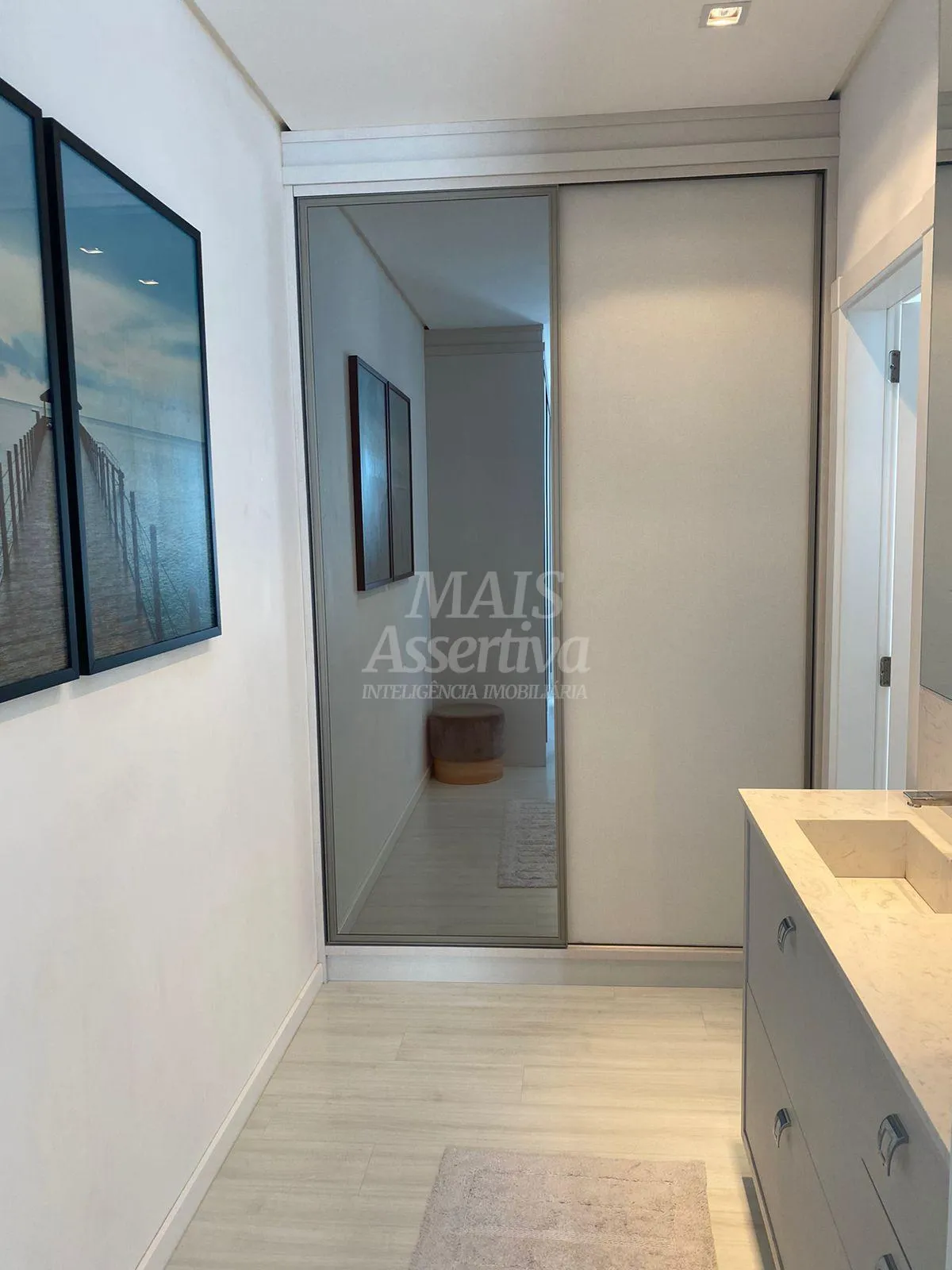 Imagem Excelente apartamento de alto padrão a venda no centro de Balneário Camboriú/SC
