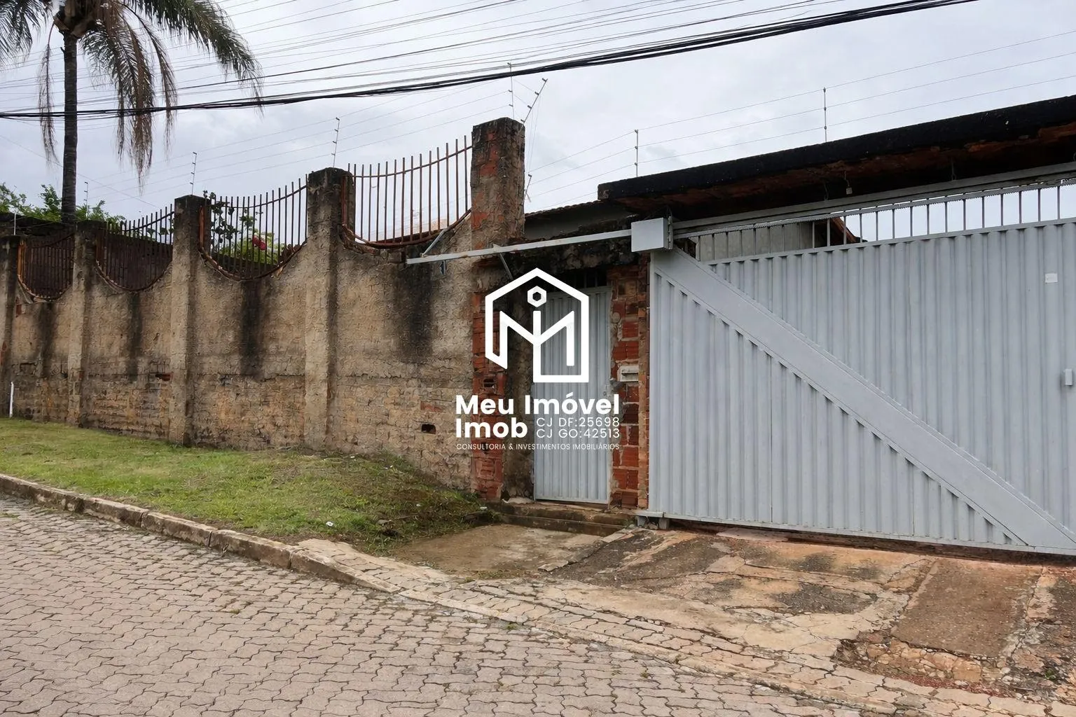 Imagem Casa 2 Quartos 1 Suíte 6 Vagas 95m² Arniqueiras/DF