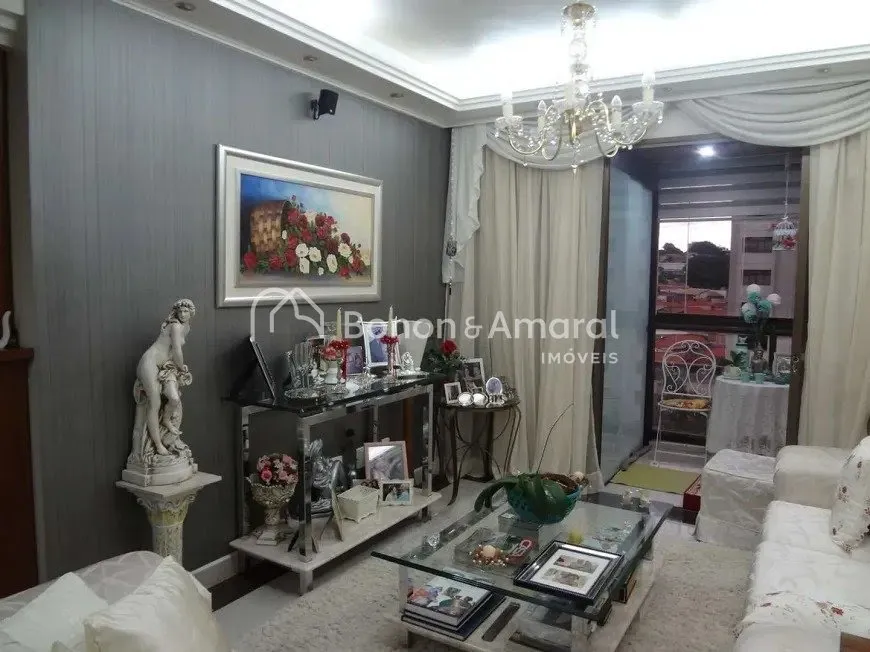 Imagem Apartamento com 3 Quartos e 3 banheiros à Venda, 120m² por R$ 830.000