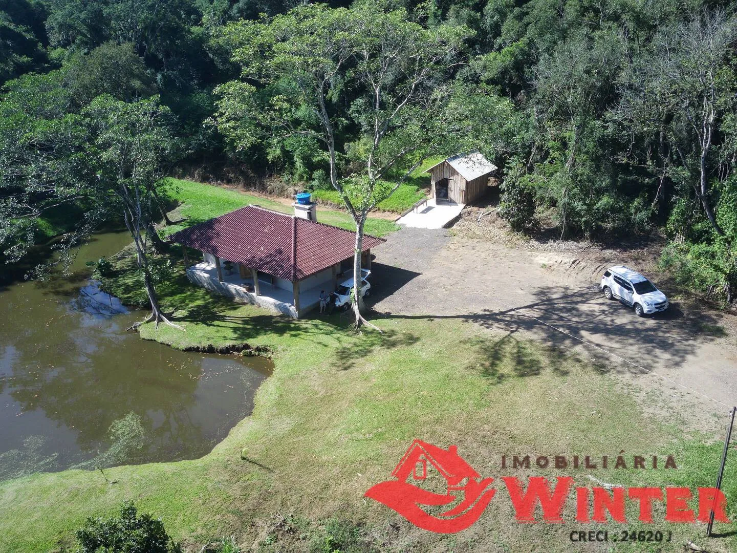 Imagem Chácara com 3 hectares, casa e açude.