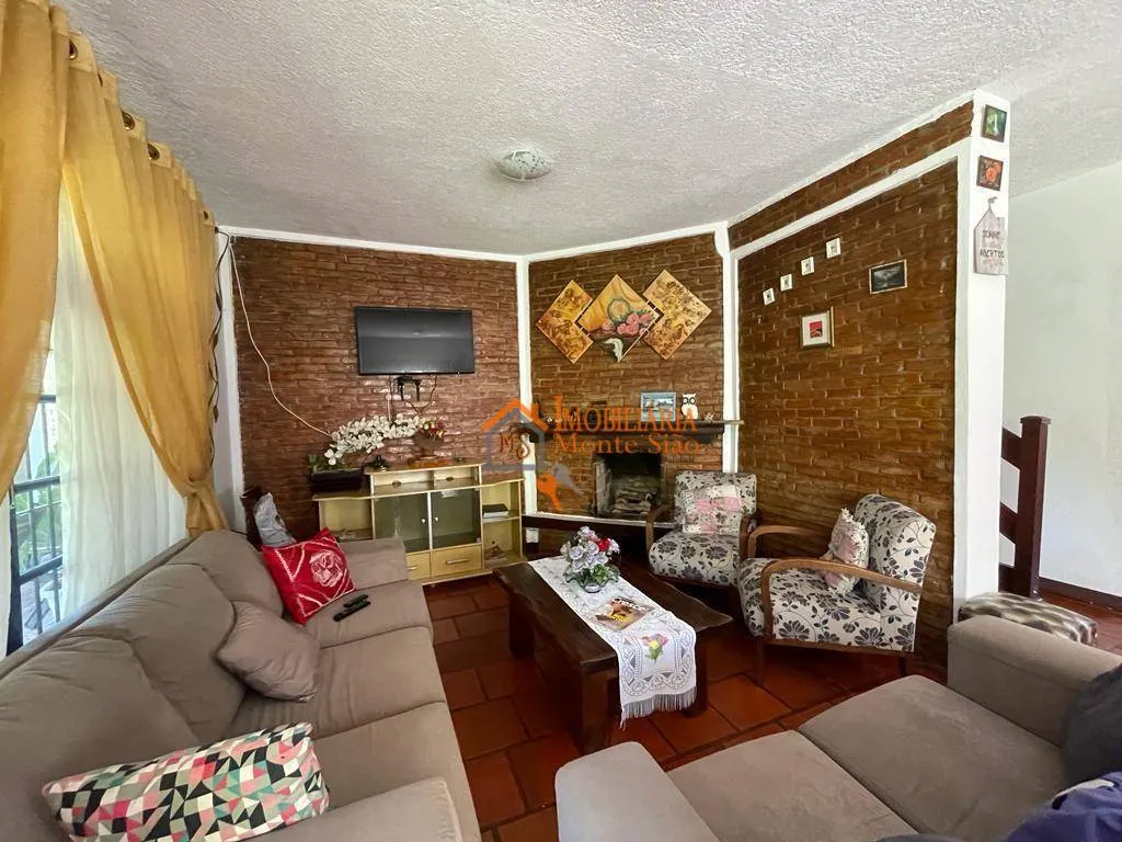 Imagem Sítio com 4 dormitórios à venda, 17297 m² por R$ 1.400.000,00 - Caputera - Arujá/SP