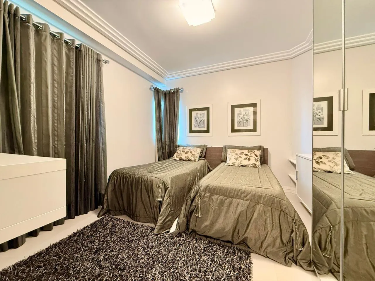 Imagem Apartamento com vista para o mar à venda com 161m2 por R$ 3.500.000,00