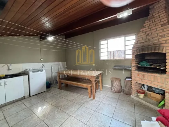 Imagem Linda Casa Localizada no Bosque dos Eucaliptos 3 dormitorios Suite Portao Automatico Rua sem saida.