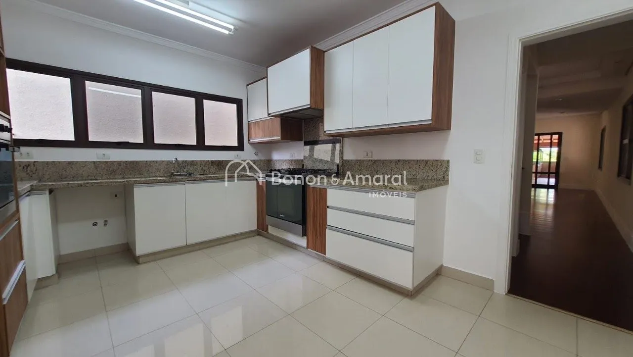 Imagem Casa à venda em Condomínio no Bairro Gramado - Campinas -SP
