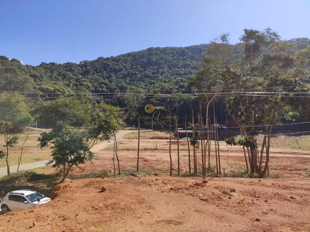 Imagem Terreno em Condomínio para Venda em Teresópolis / RJ no bairro Prata