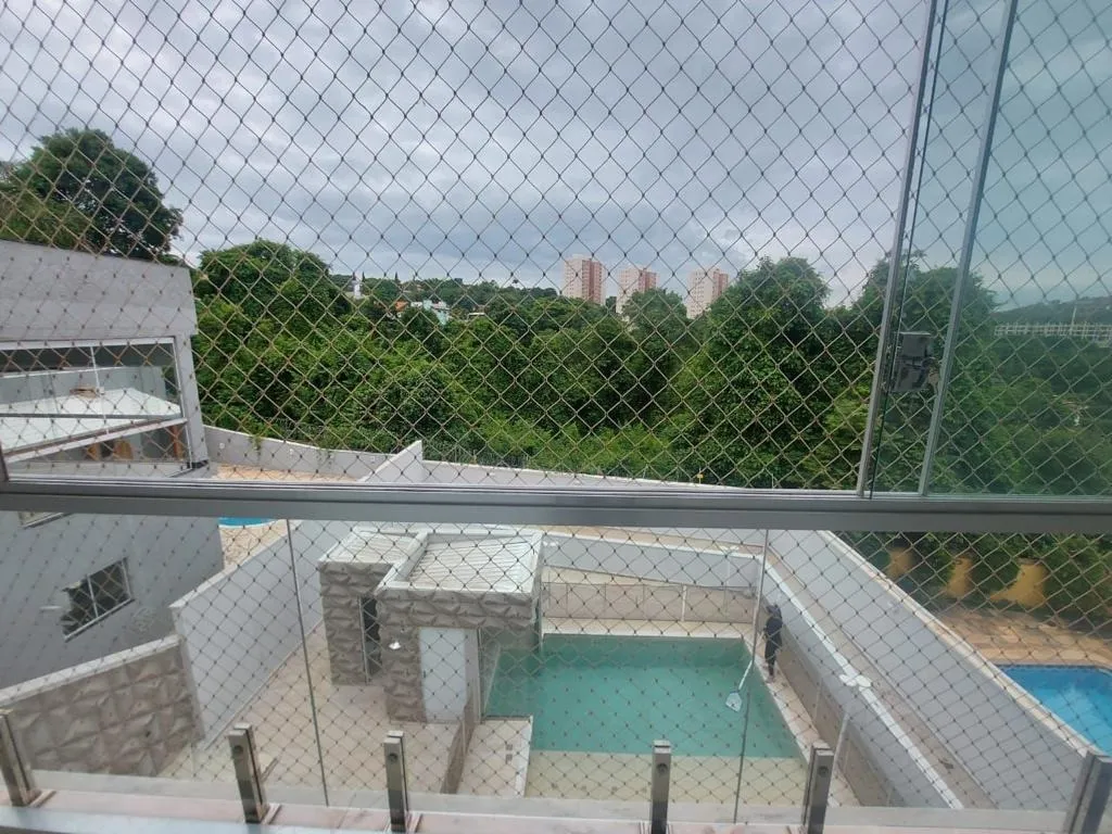 Imagem Casa Sobrado de 489m² de Terreno Localizado no Jardim Residencial Village Vert!