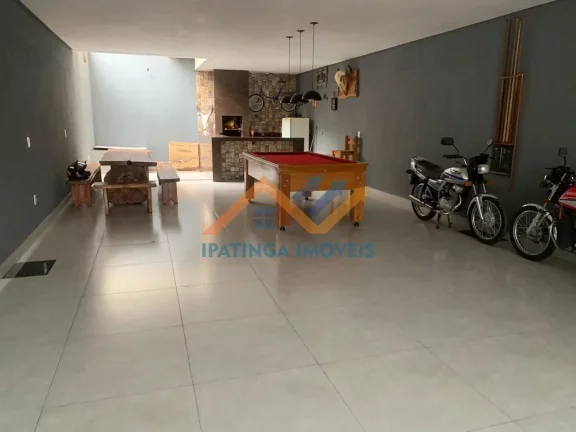 Imagem Casa Triplex no Jardim Vitória - Santana do Paraíso