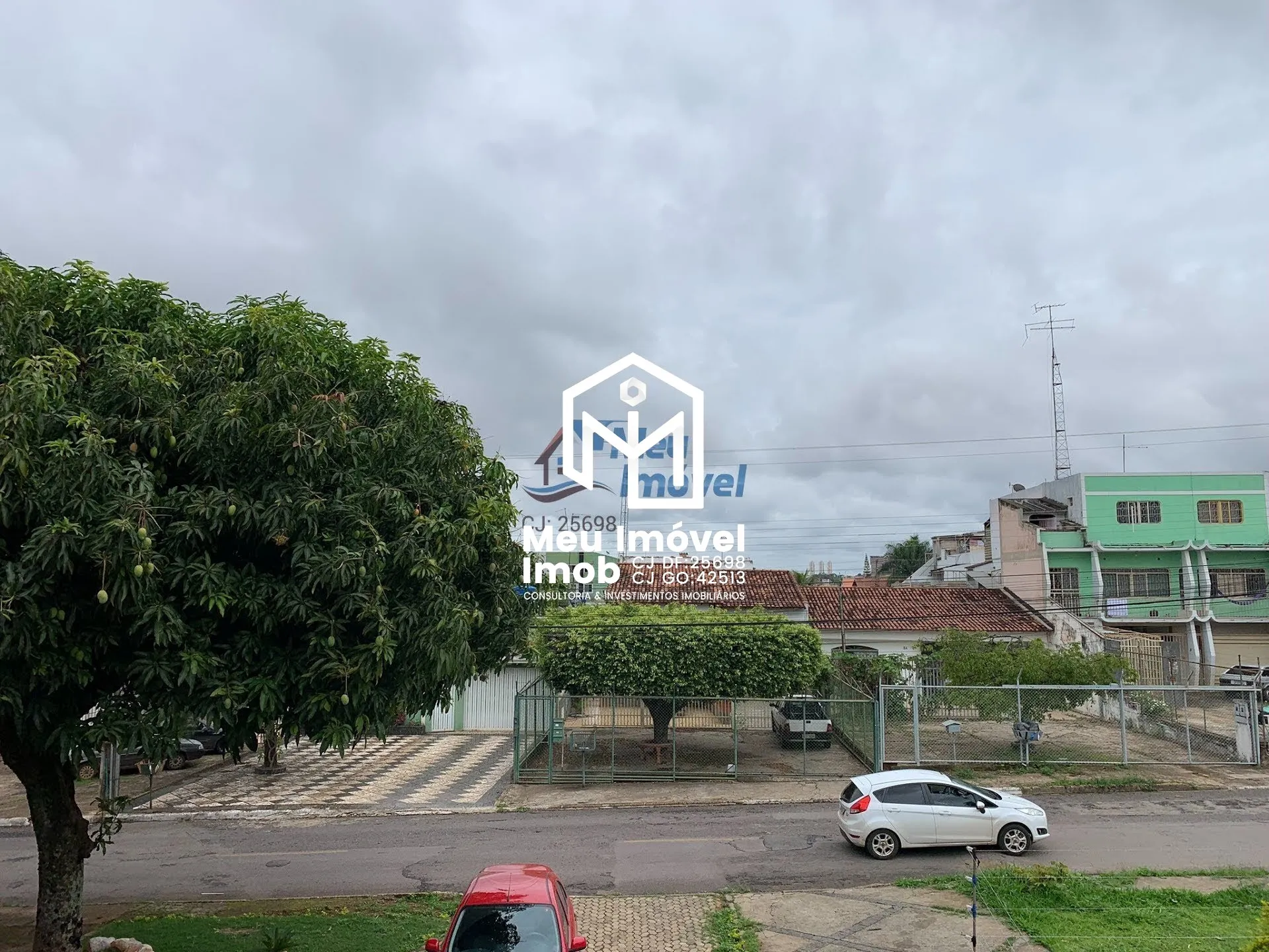 Imagem Casa Sobrado 5 Quartos 5 Suítes 2 Vagas 400m² Reformado
