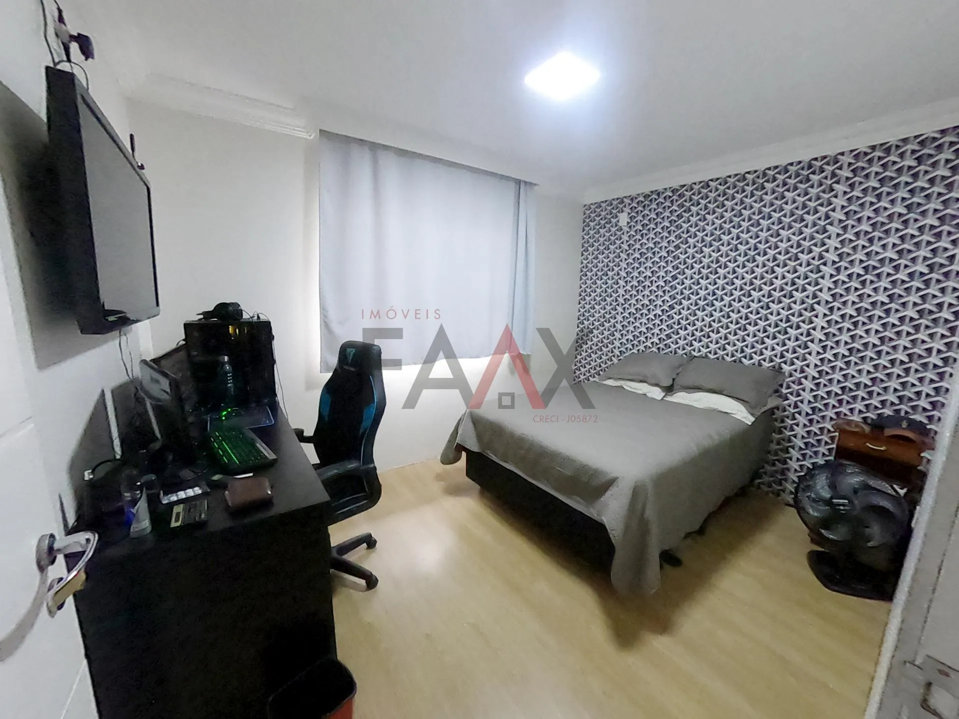 Imagem Sobrado com 4 dormitórios à venda,648.00 m², Alto da XV, GUARAPUAVA - PR