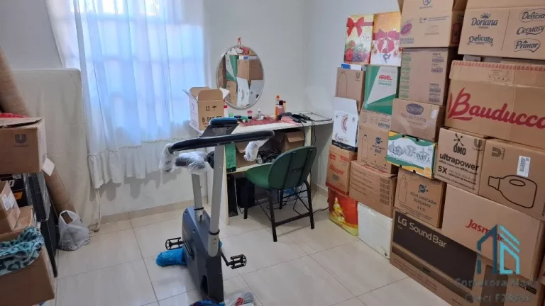 Imagem Casa a venda 03 quartos, ótimo espaço nos fundos, no Guaraituba em Colombo - PR