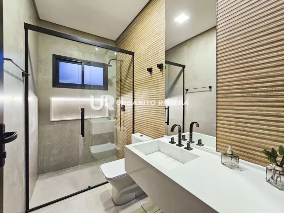 Imagem Casa à venda, com 6 quartos, 550m2