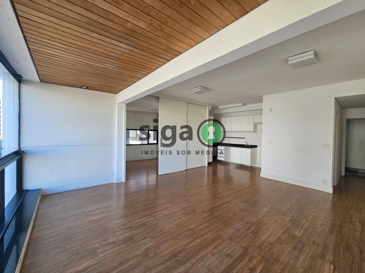 Imagem Apartamento mobiliado para alugar no Condomínio Limited Funchal