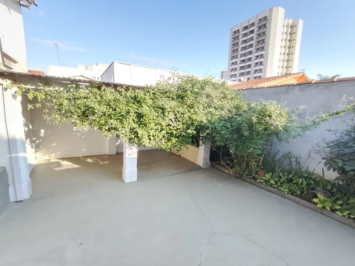 Imagem Comercial para Locação 4 Suites, 3 Vagas, 183M², Jardim das Nações, Taubaté - SP