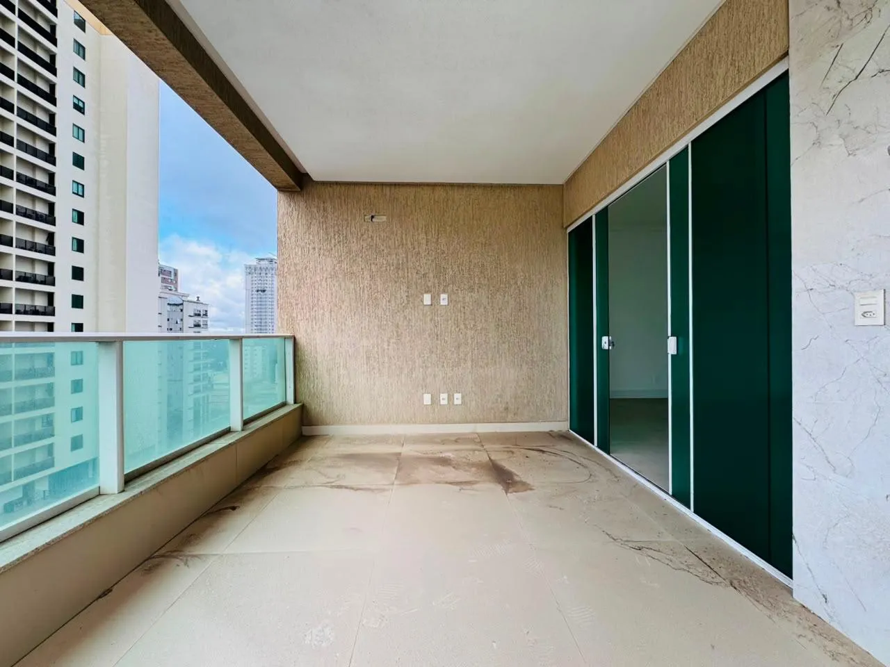 Imagem Apartamento com vista para o mar à venda com 166m2 por R$ 1.900.000,00