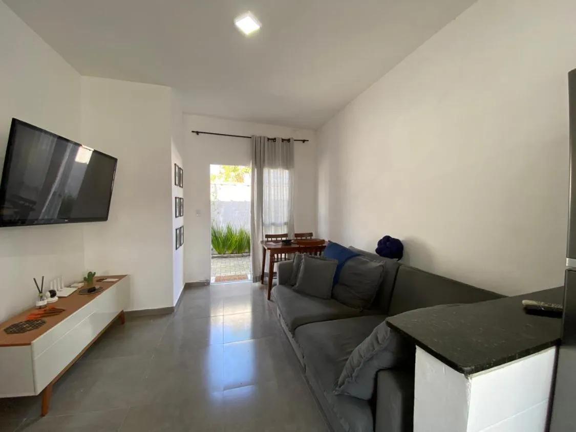 Imagem LINDA CASA EM CONDOMINIO COM PISCINA A 800 METROS DO MAR NO CIBRATEL II EM ITANHAEM