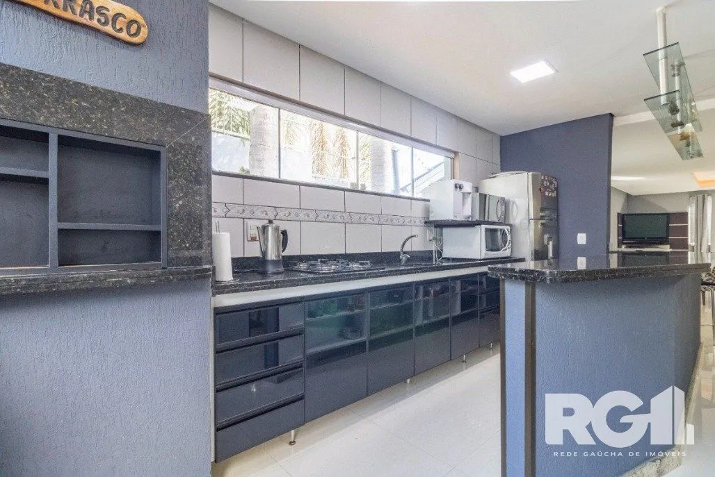 Imagem Casa térrea com 3 dormitórios, suíte e espaço gourmet.