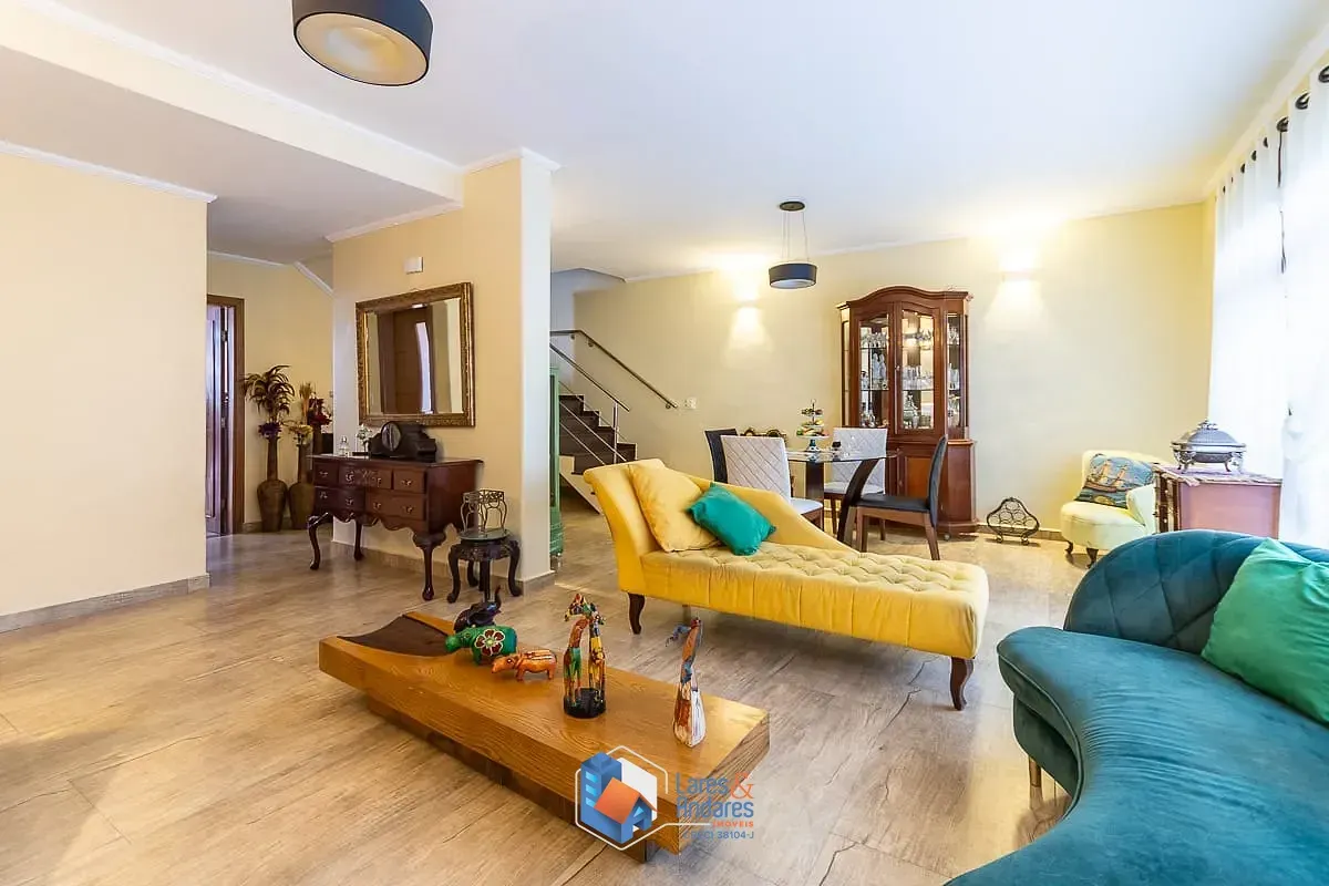 Imagem Casa para venda em Bosque da Saúde com 4 quartos, sendo 2 suítes, 267m²