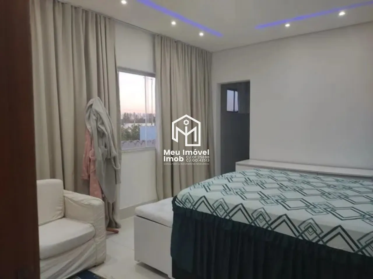 Imagem Casa Resid Veneza 3 suítes 5 vagas 350 m² Vicente Pires