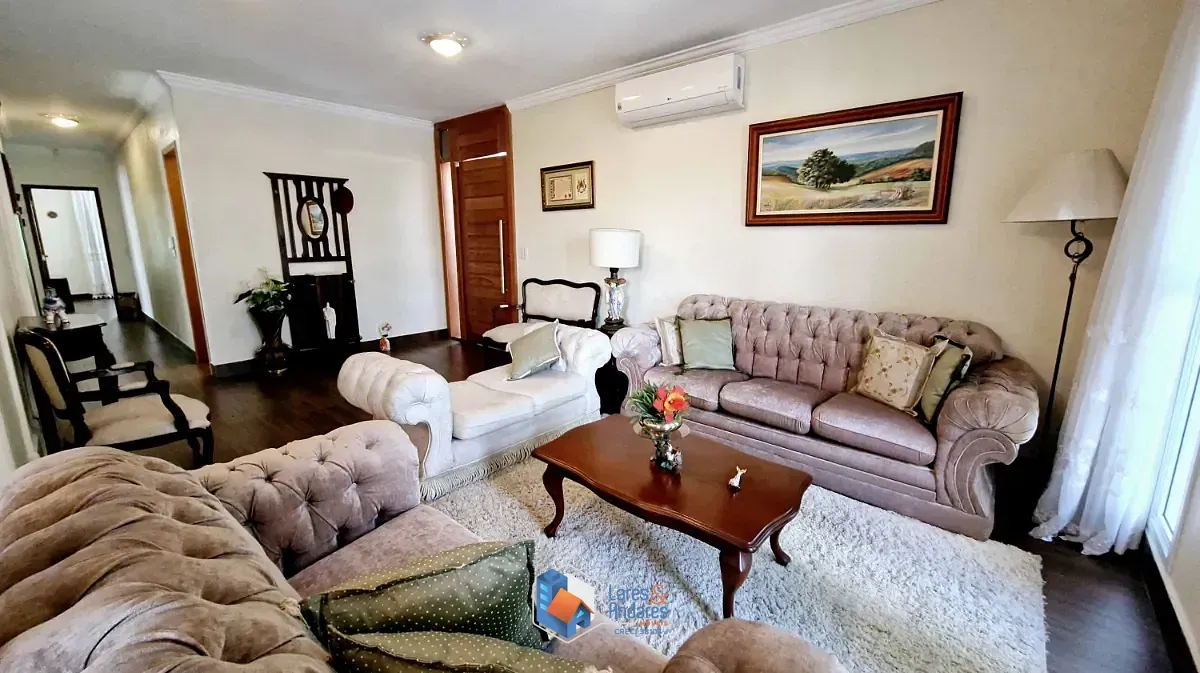 Imagem Casa para venda em Vila Mazzei com 3 quartos, sendo 1 suíte, 200m²