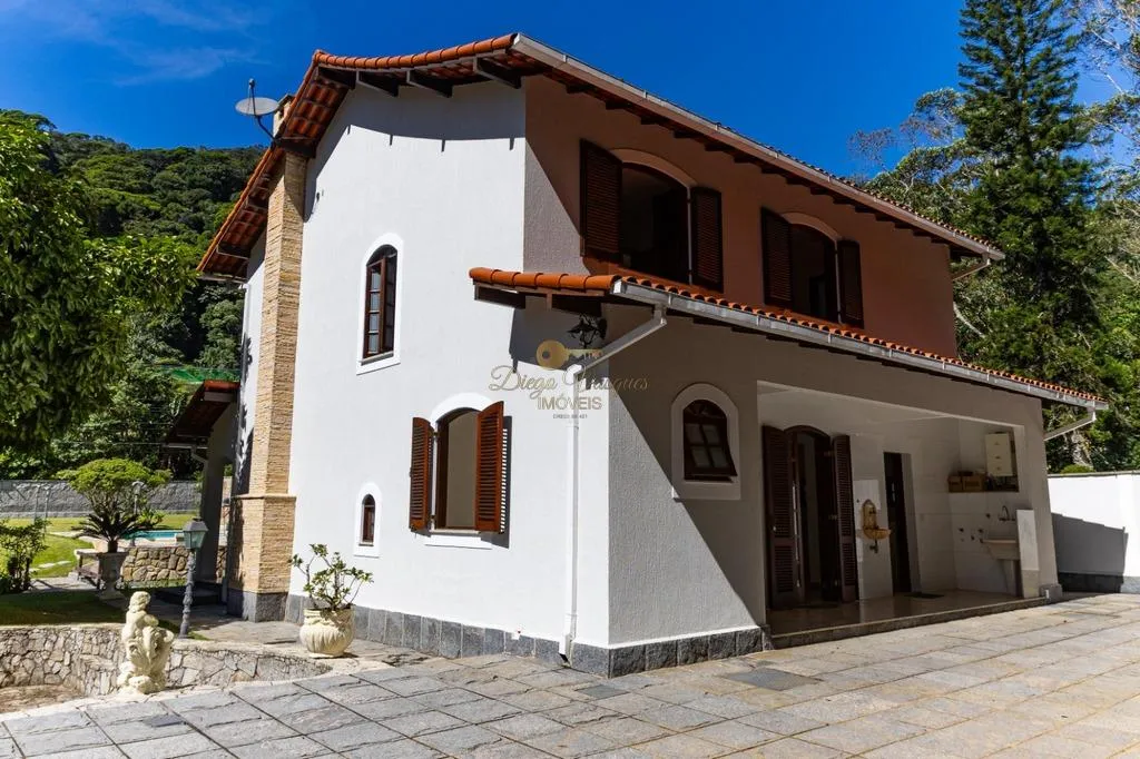 Imagem Casa em Condomínio para Venda em Teresópolis / RJ no bairro Carlos Guinle