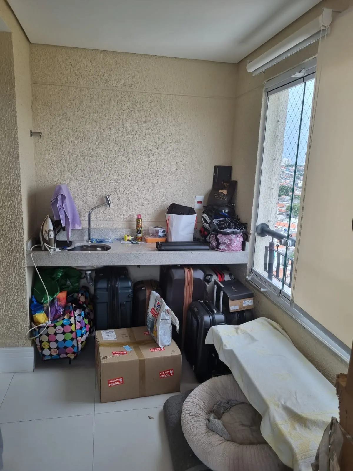 Imagem VENDO APARTAMENTO CONJUGADO NO CONDOMINIO VILA REAL SABARÁ!