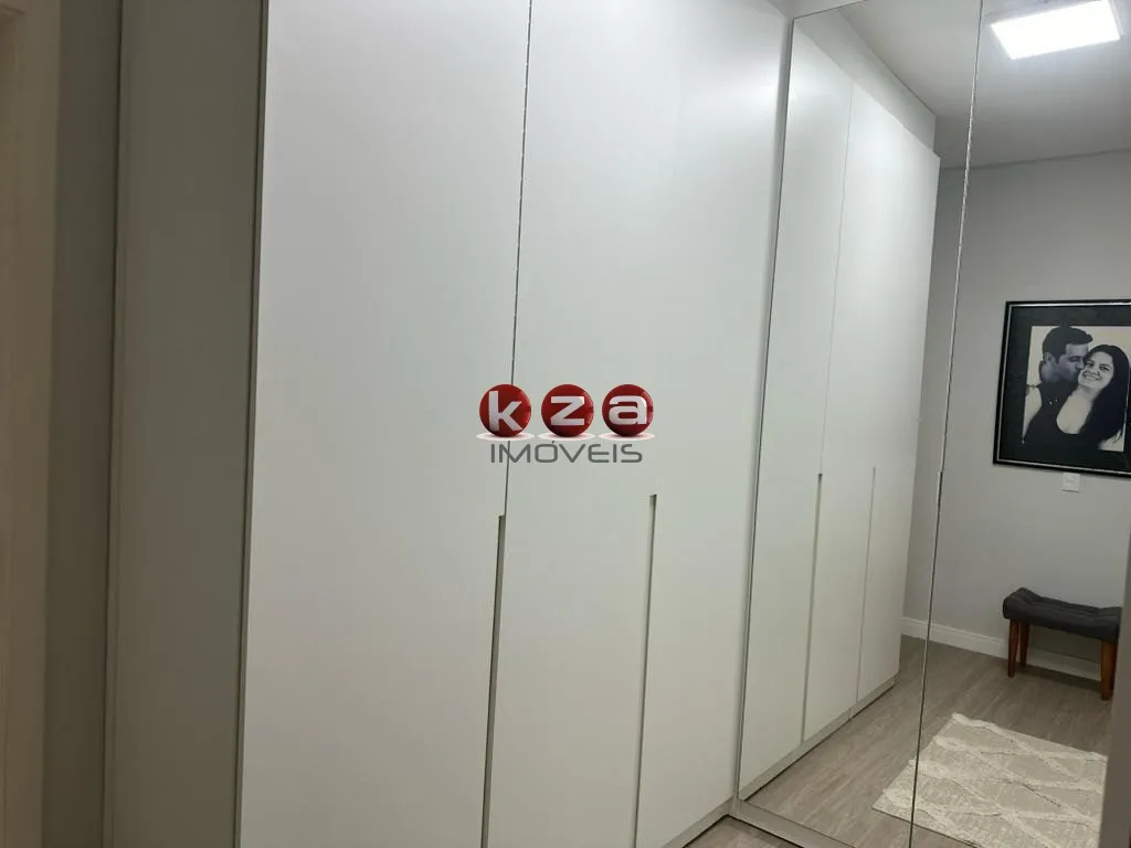 Imagem Espetacular Casa em Condomínio à Venda em Valinhos-SP 3 Quartos, 3 Suítes, 3 Salas Condomínio Le Village 287m²
