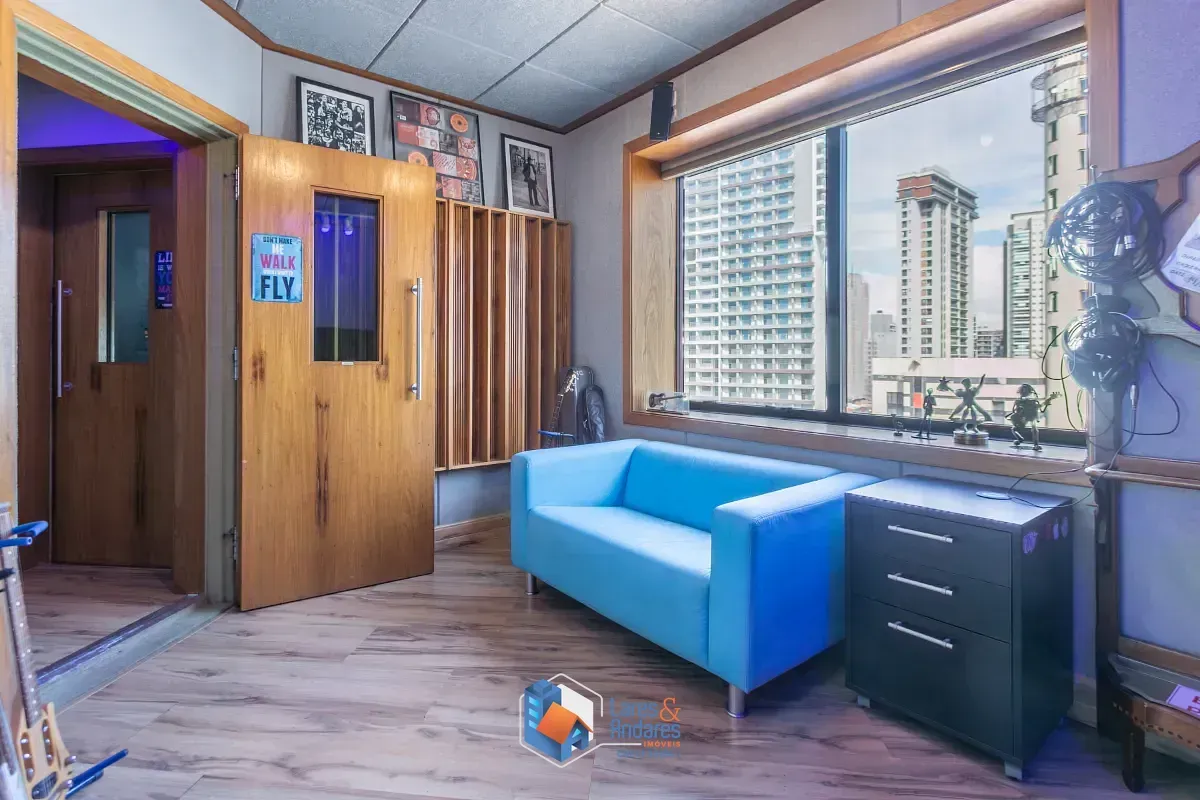 Foto do imóvel Conjunto comercial para venda em Vila Cordeiro, 112m² em Rua Álvaro Rodrigues