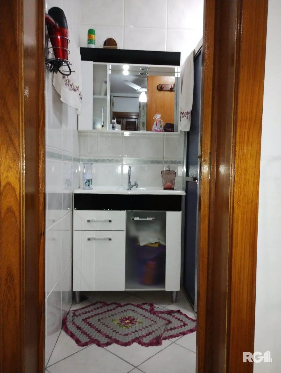 Imagem Apartamento de 1 dormitório com vaga de garagem escriturada na Rua Lopo Gonçalves.