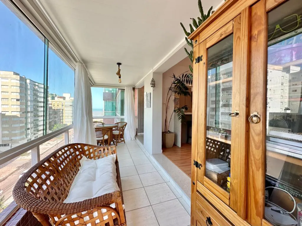 Imagem Apartamento 4 Dormitórios - Bairro Zona Nova