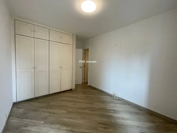 Imagem Apartamento alto padrão na Vila Nova Conceição: 4 quartos, 3 suítes, 5 banheiros, 2 vagas na melhor localização de São Paulo!