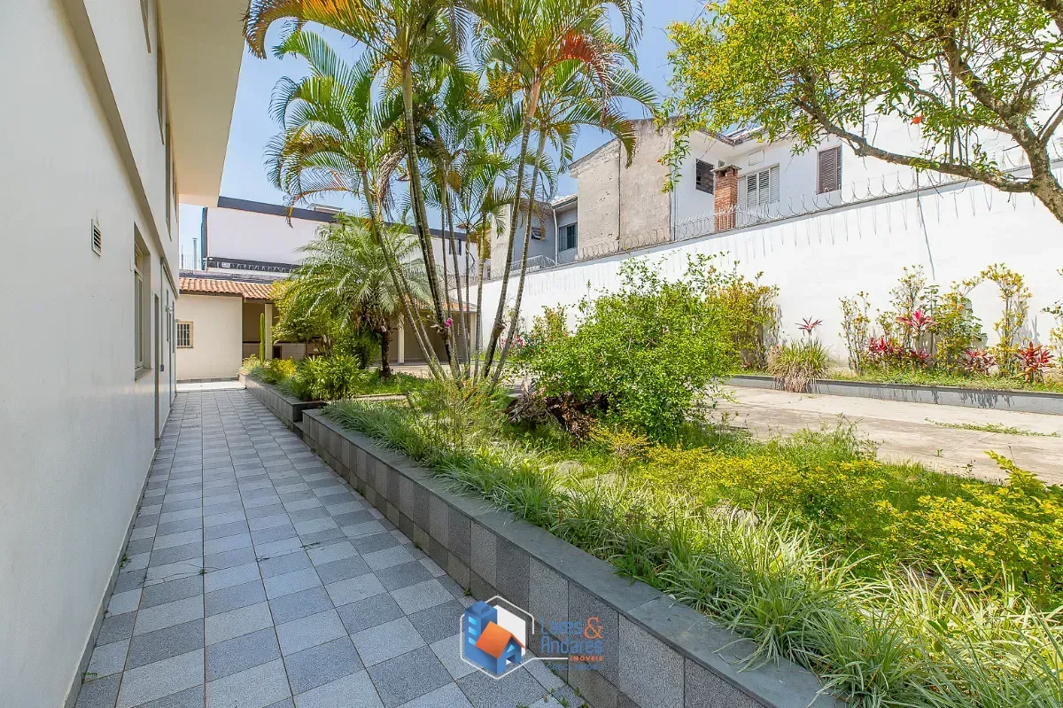 Imagem Casa para venda em Planalto Paulista com 4 quartos, sendo 2 suítes, 332m²